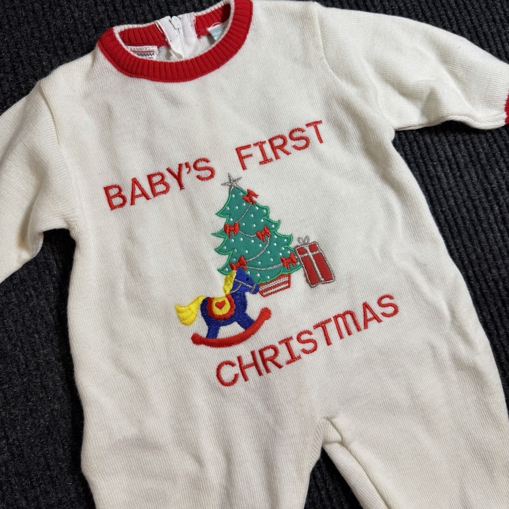 Vintage Baby Kisses Baby's First Christmas Outfit 3-6 months One Piece Romper